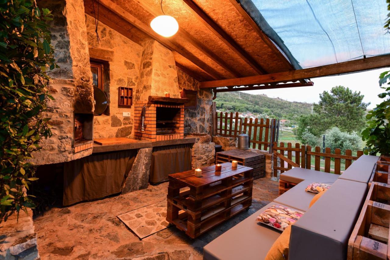 Vale Do Ninho Nature Houses Ferraria de São João 外观 照片